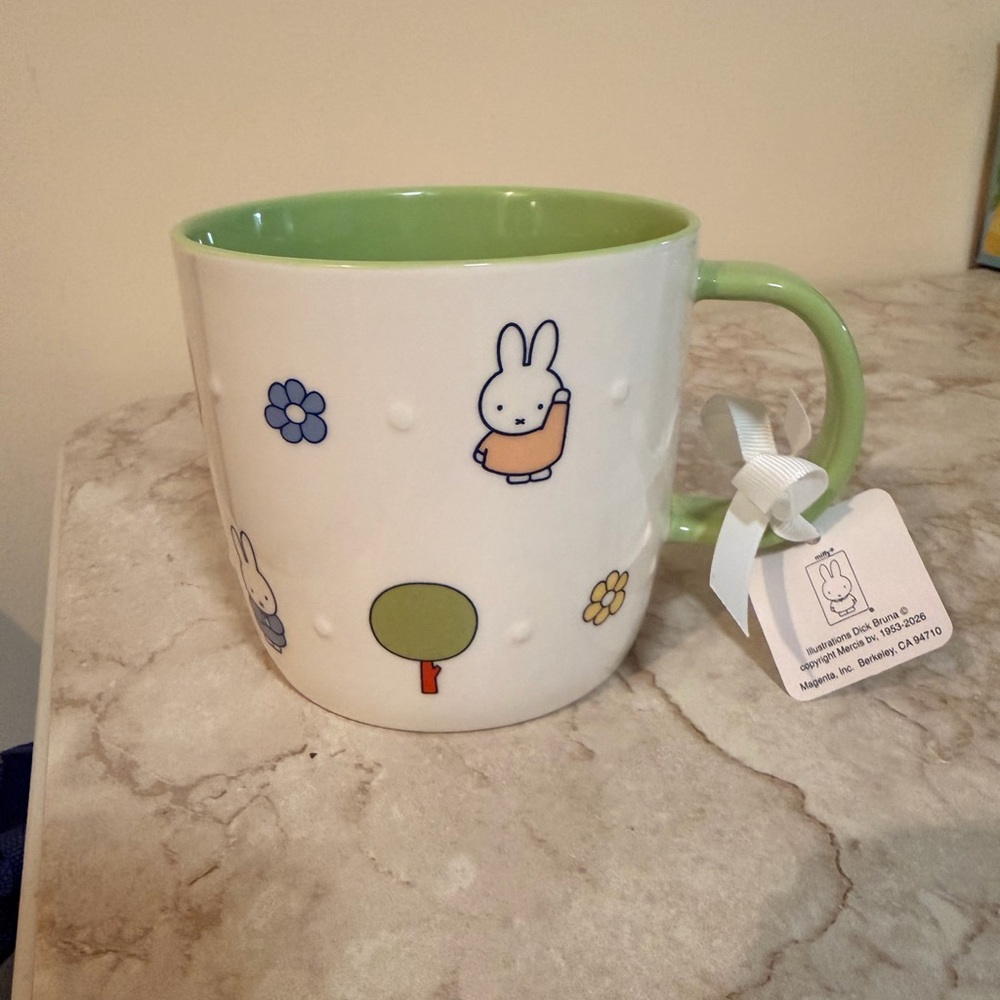 Miffy Mug with Green Interior and Cute Characters - Picture 2 of 5